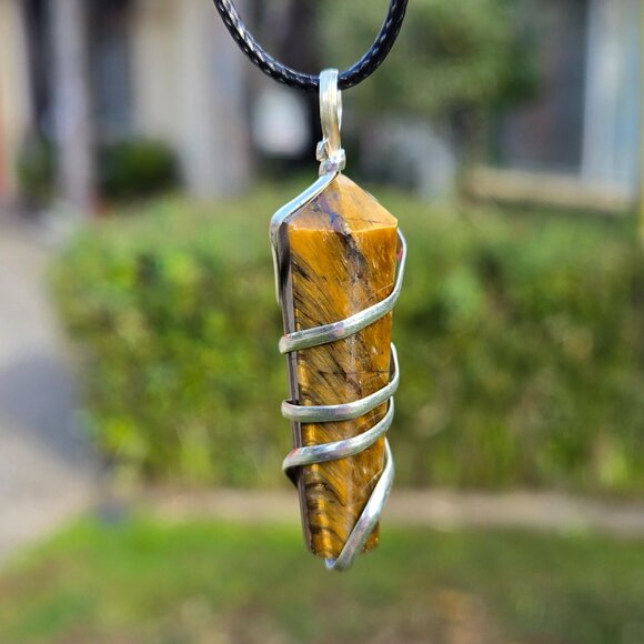 Tiger's Eye Crystal Point Wire Wrapped Pendant - Picture 4 of 5